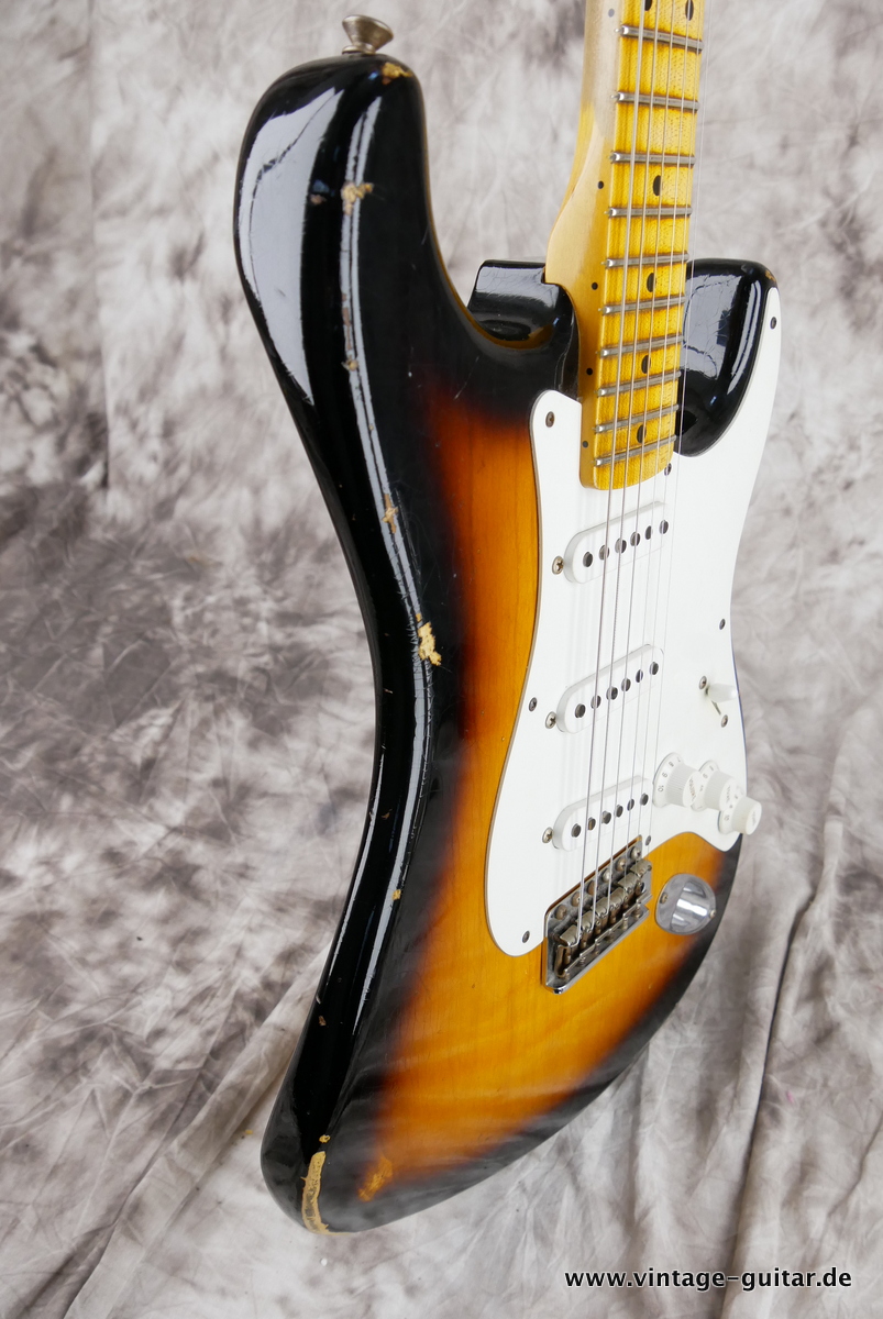 Fender_Stratocaster_Custom_Shop_55 Relic_limited_edition_sunburst_2015-005.JPG